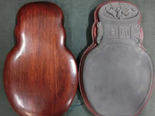 端渓硯 彫双耳瓶型 紫檀箱