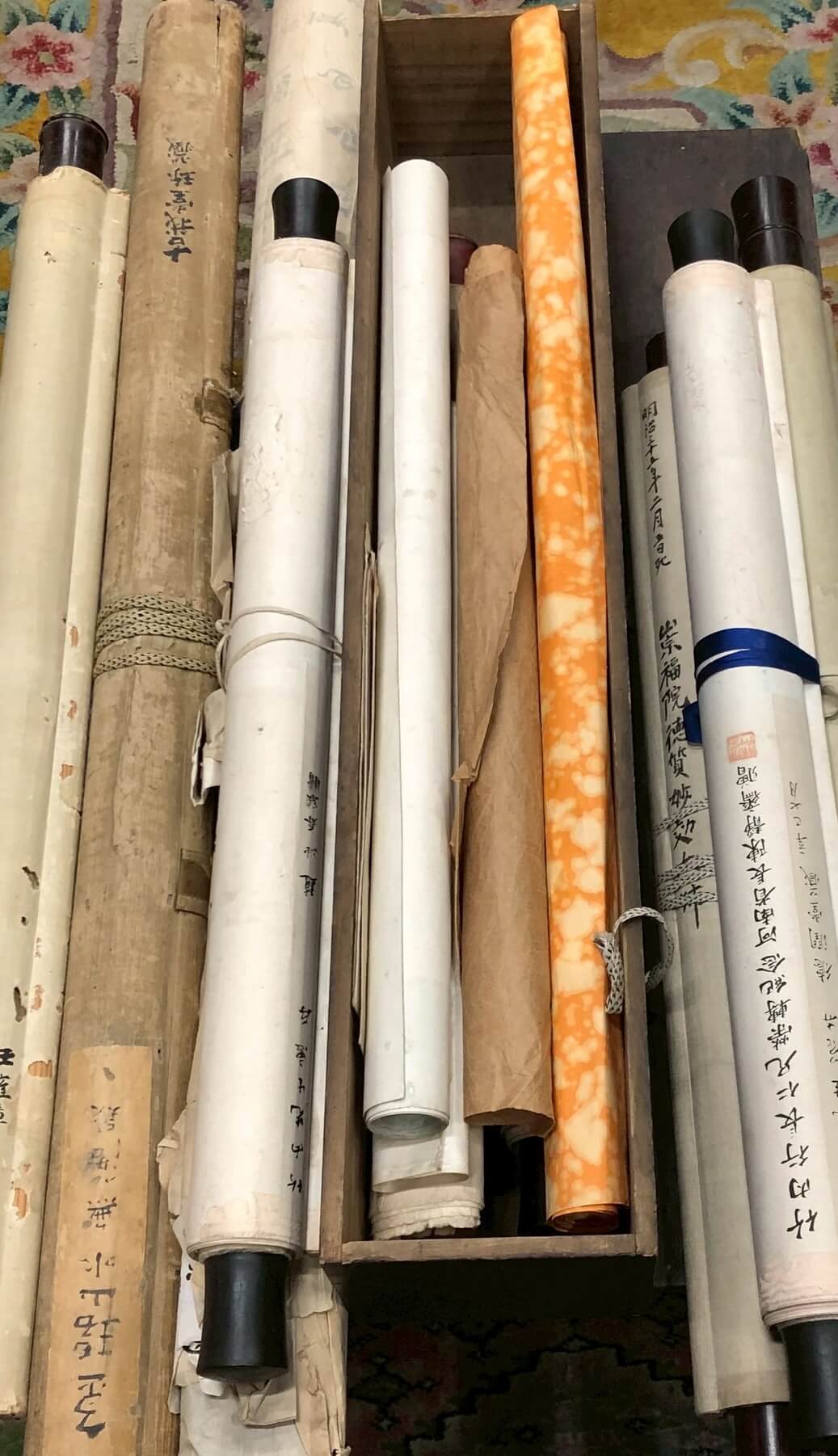 自宅に眠る掛け軸を高く売るための5つの準備 | 骨董品買取専門の古美術永澤