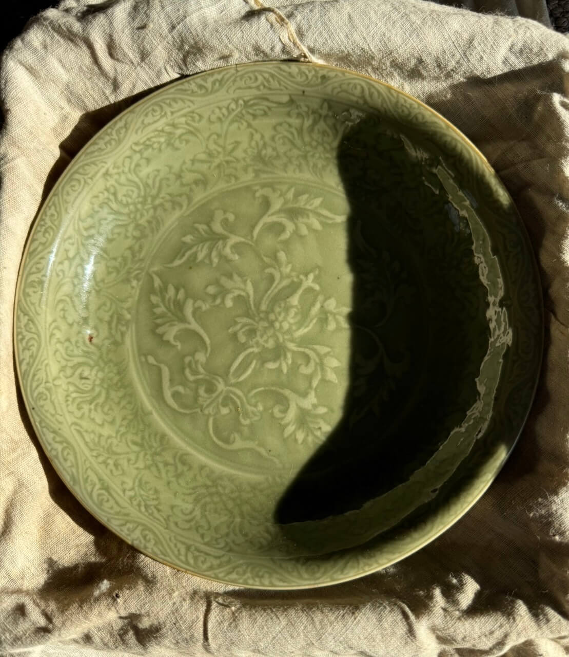 青磁の皿
