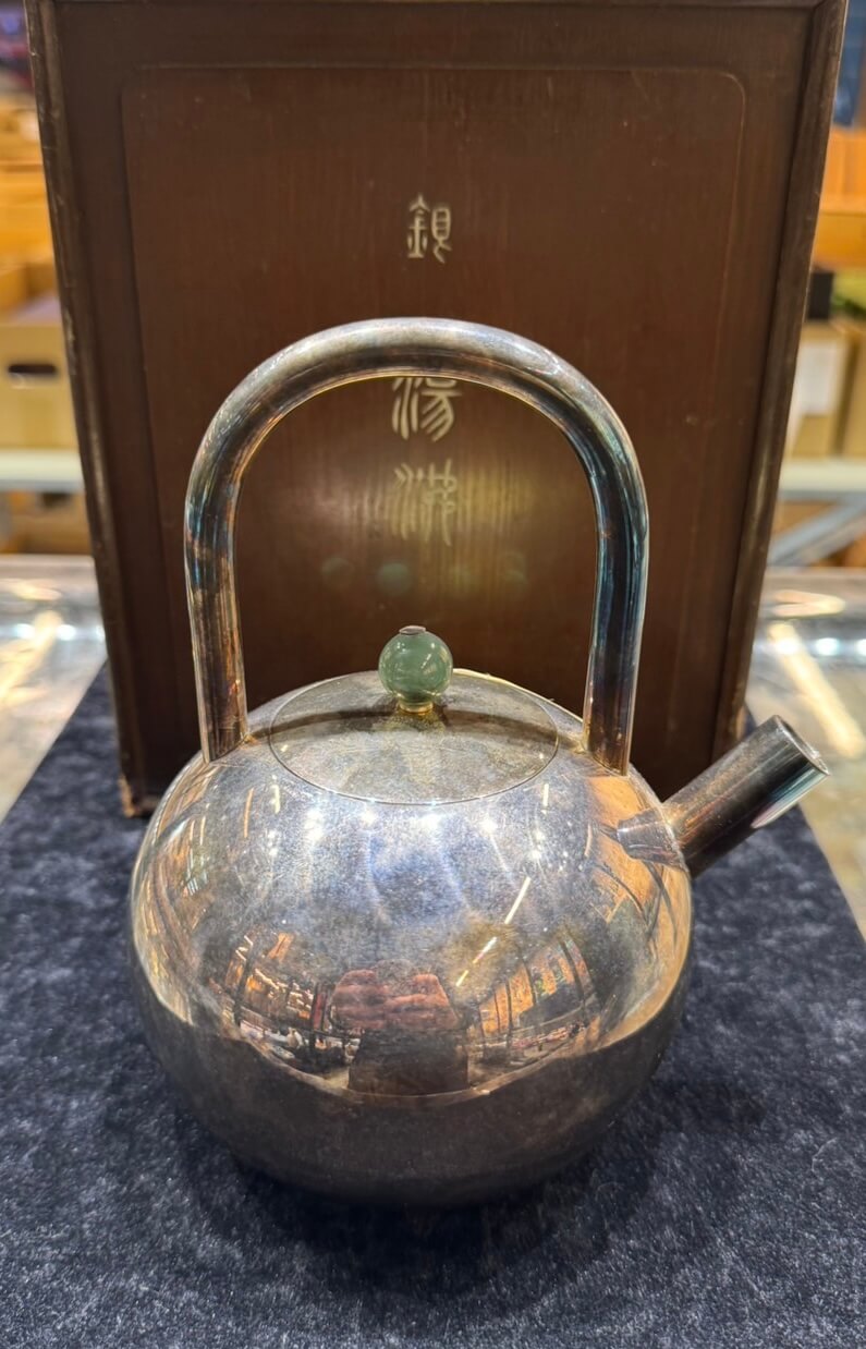 銀瓶