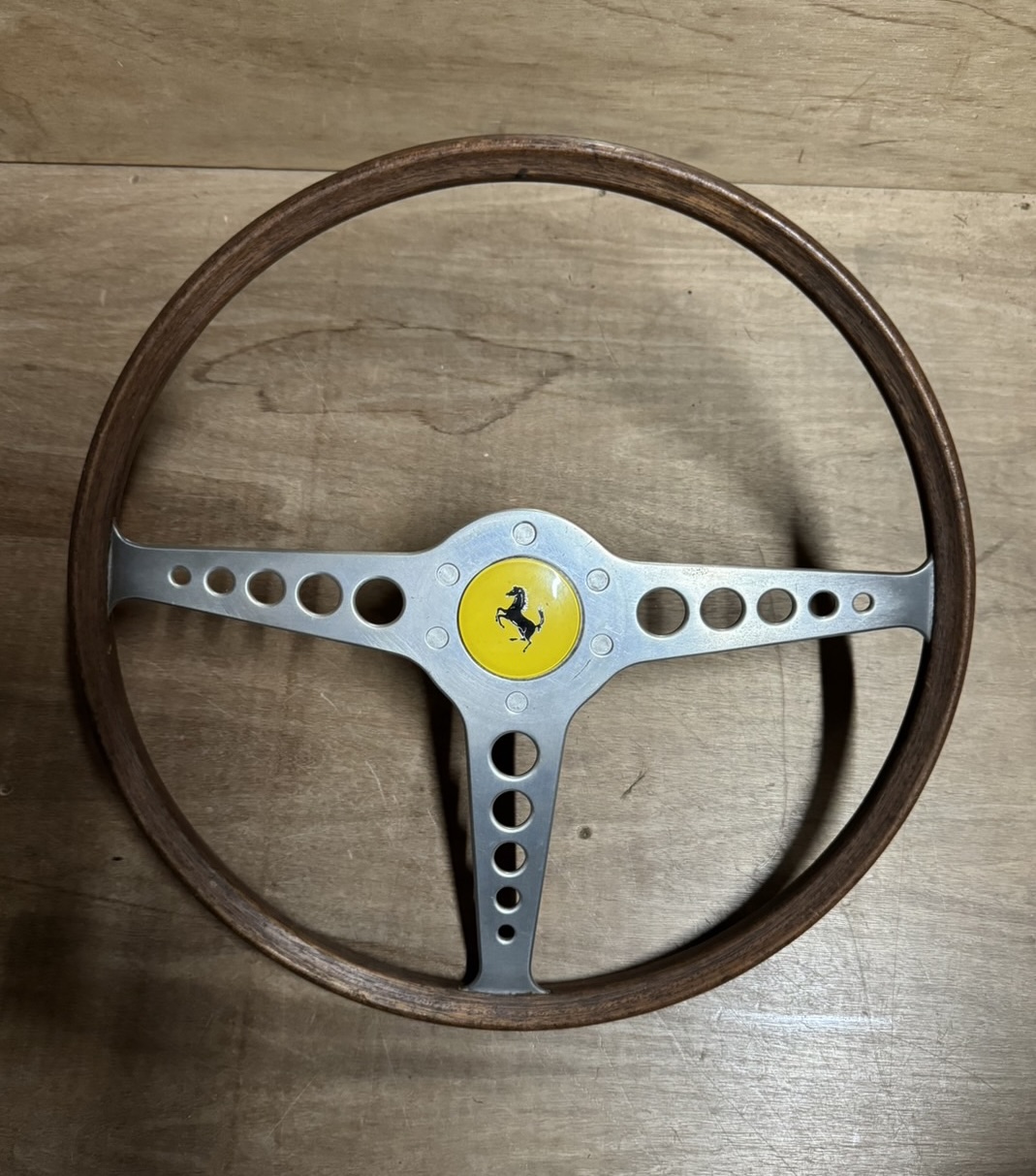 フェラーリ ウッドステアリング