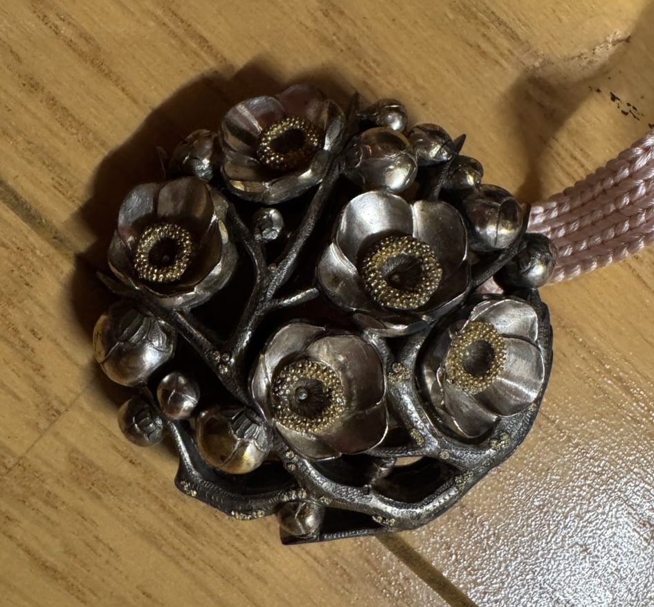 銀彫刻 帯留
