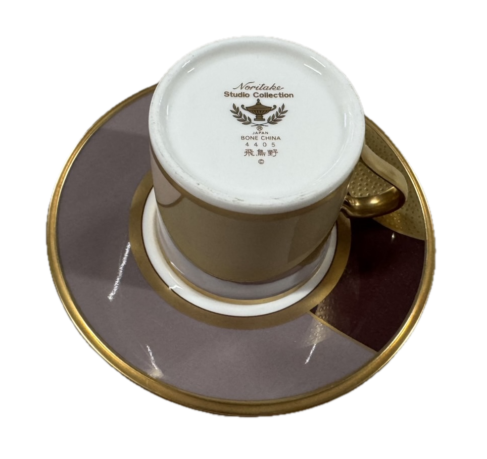 ノリタケのスタジオコレクションのカップ＆ソーサー