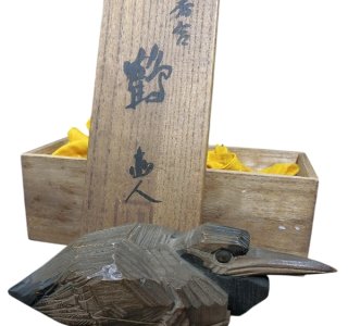 中村直人「蹲る鶴」