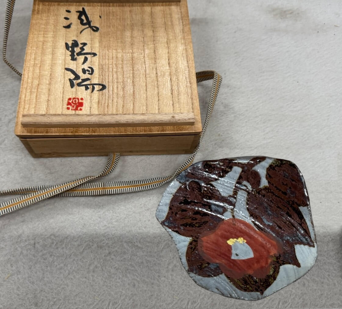 浅野陽 作の椿図 陶板