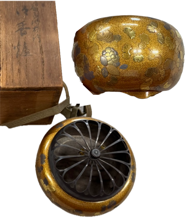 牡丹唐草蒔絵香炉