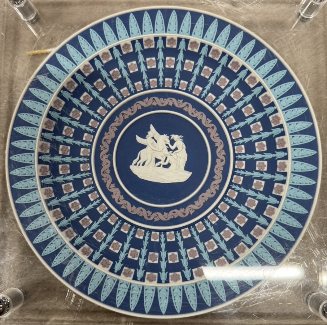 ウェッジウッドの(WEDGWOOD)飾り皿