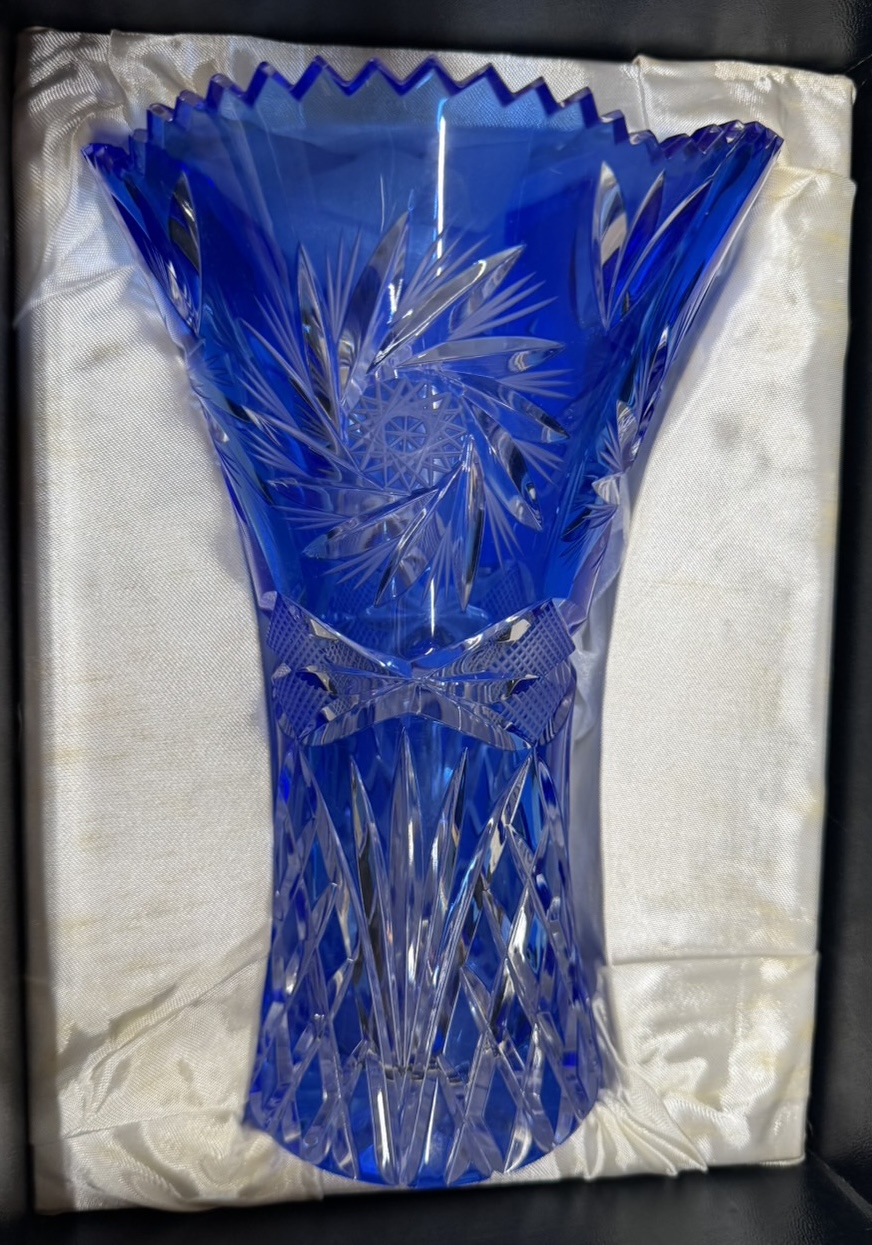 薩摩切子 花瓶 | 買取実績 | 骨董品買取専門の古美術永澤