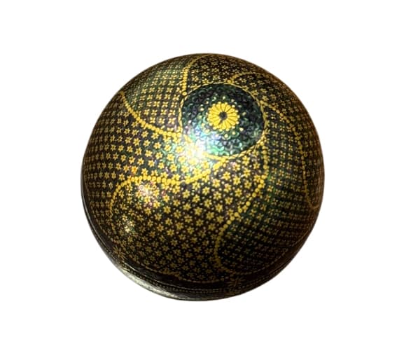 乾隆年製 螺鈿小紋合子