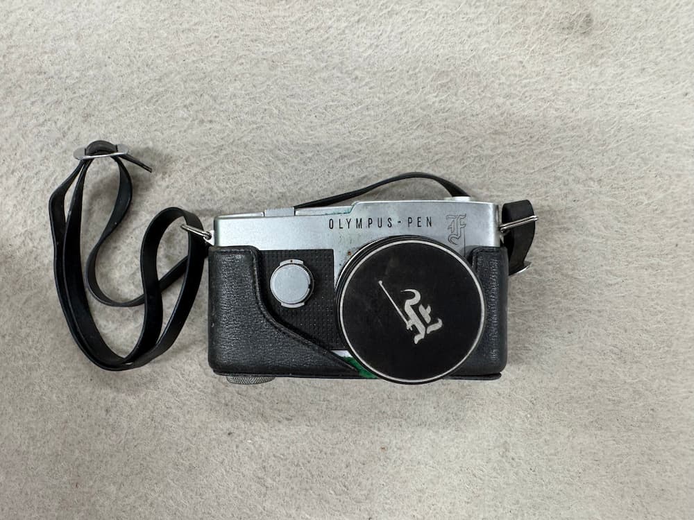 OLYMPUS PEN F(オリンパス・ペン F) 一眼レフカメラ F1.8