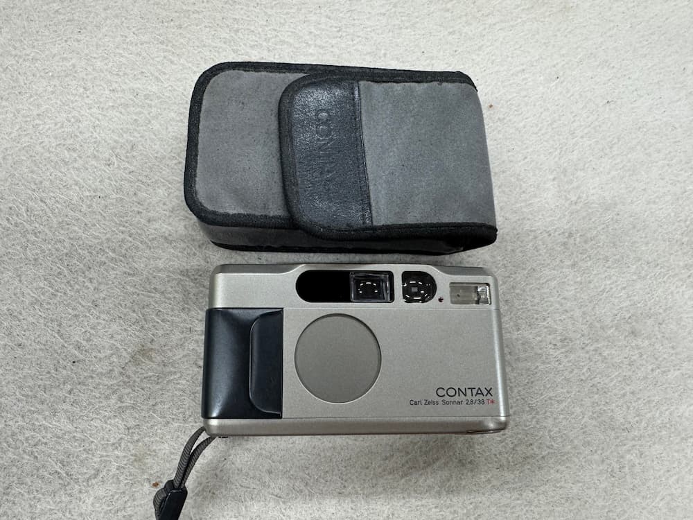 京セラ（KYOCERA）フィルムカメラ「CONTAX（コンタックス）T2」