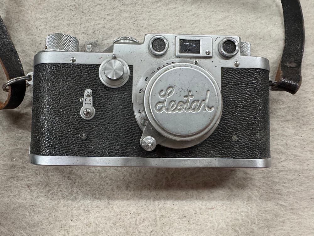 昭和光学製の「Leotax(レオタックス) F」