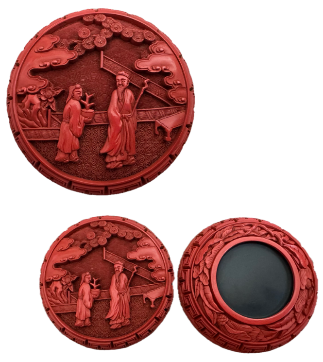 堆朱（ついしゅ）の香合