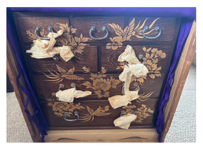 紫檀（したん）の小箪笥