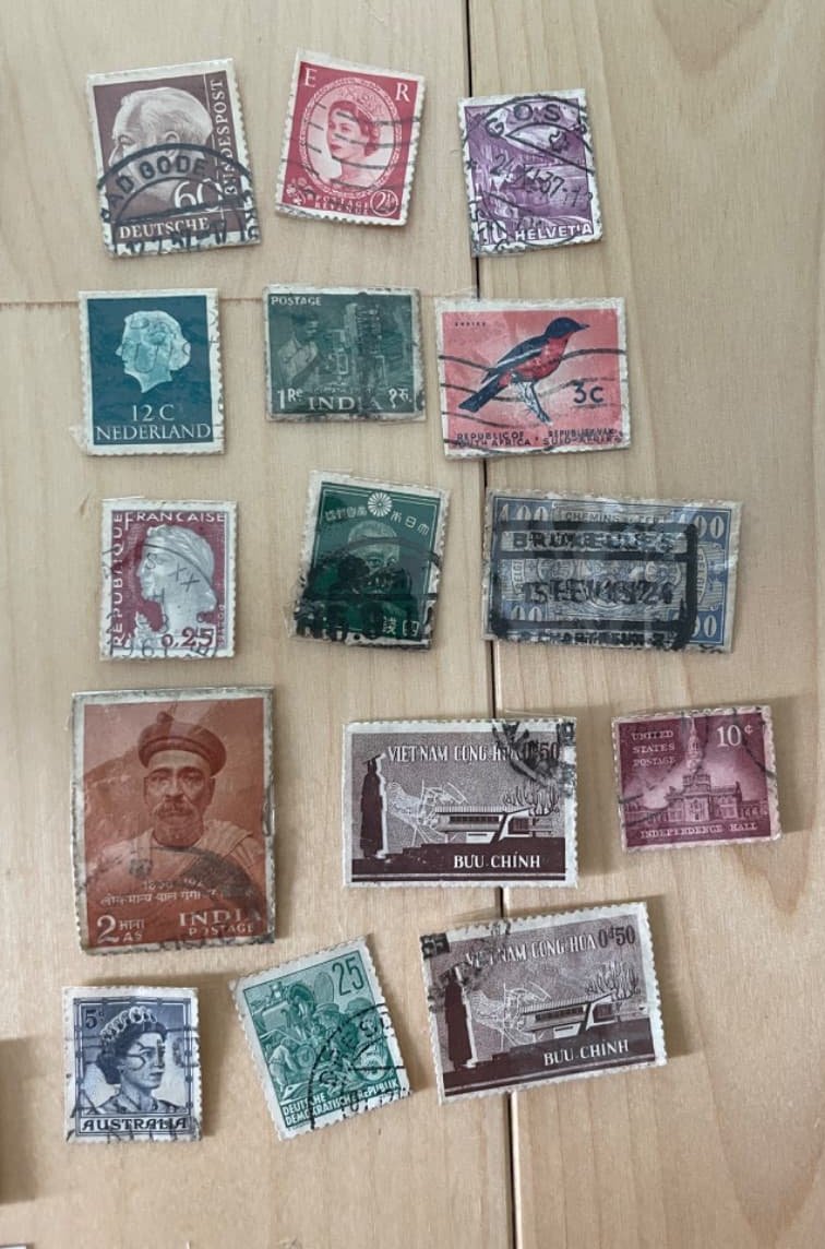 ベトナム 使用済み切手 コレクション　ベトナムドン　外国切手　700枚以上 世界の使用済みヴィンテージ切手コレクション | 買取実績 | 骨董品買取