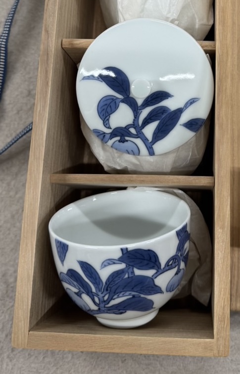 藍鍋島 茶花文 煎茶椀