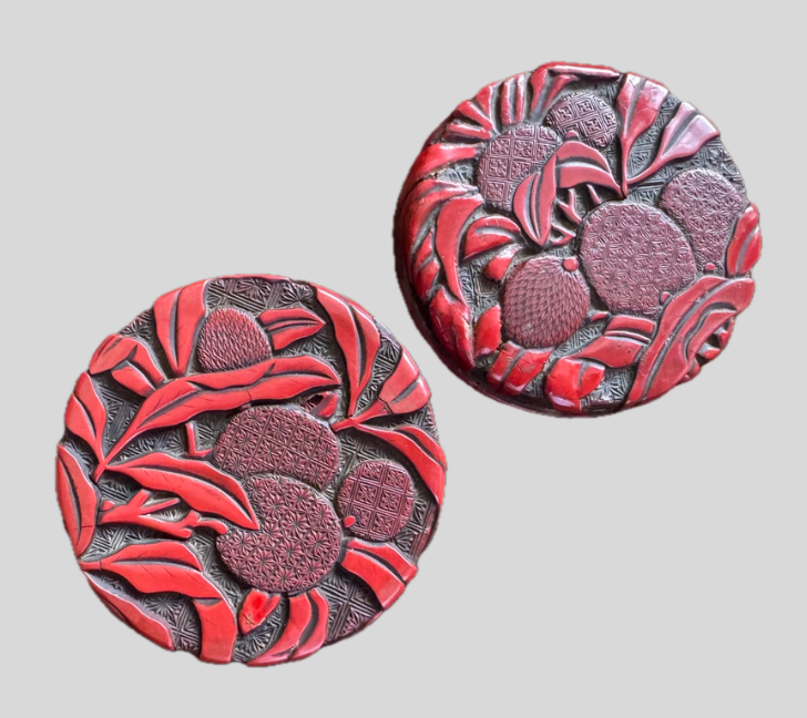 堆朱（ついしゅ）香合