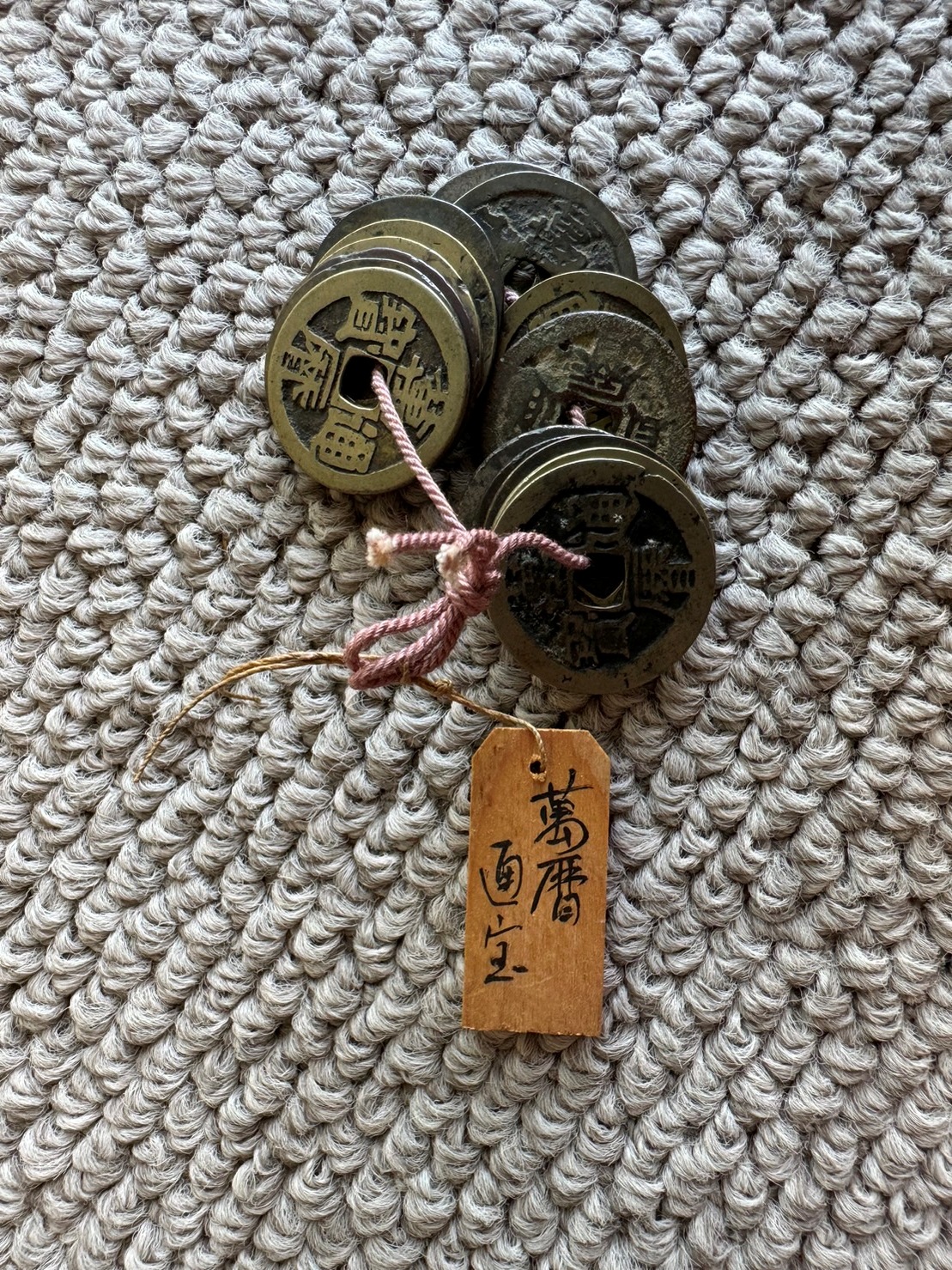 ab87de71-e2ea-4f80-bc95-6b20303c1d3e