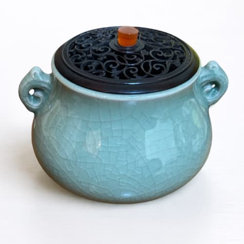 板谷波山「青磁渦耳香炉」