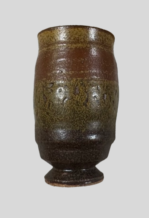 田村了一 による花瓶