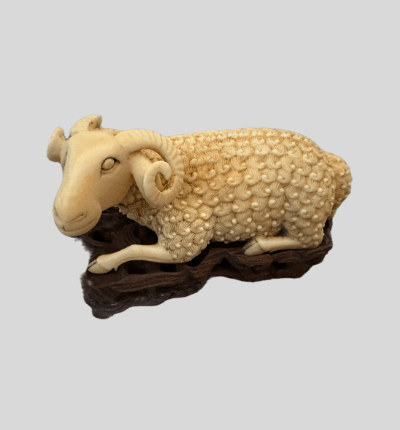 羊彫刻