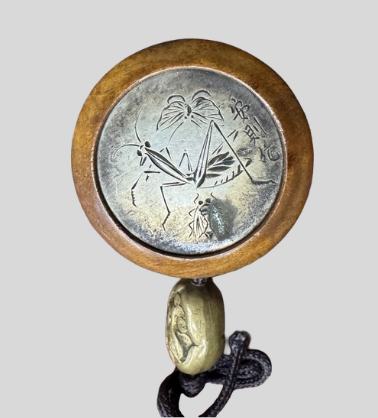 鏡蓋根付 蟷螂図(とうろうず)