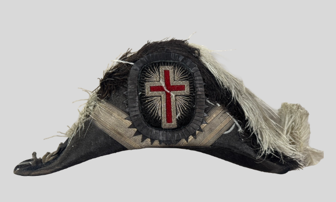 テンプル騎士団 羽根飾り帽子
