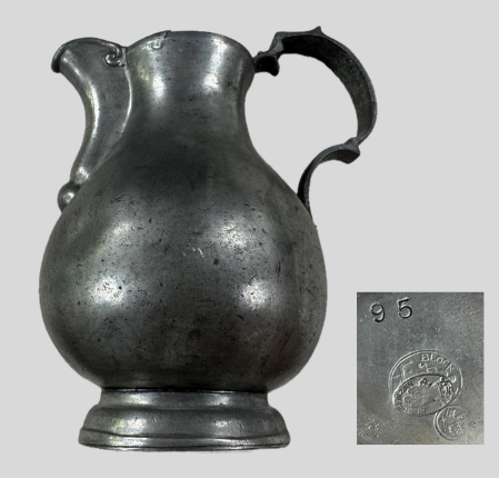 錫製ピッチャー