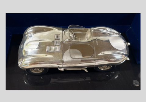 テオ・フェネル（Theo Fennell）銀製ジャガーDタイプ