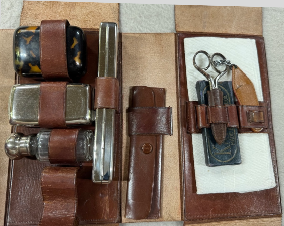 ヴィンテージ・トラベル・グルーミングセット