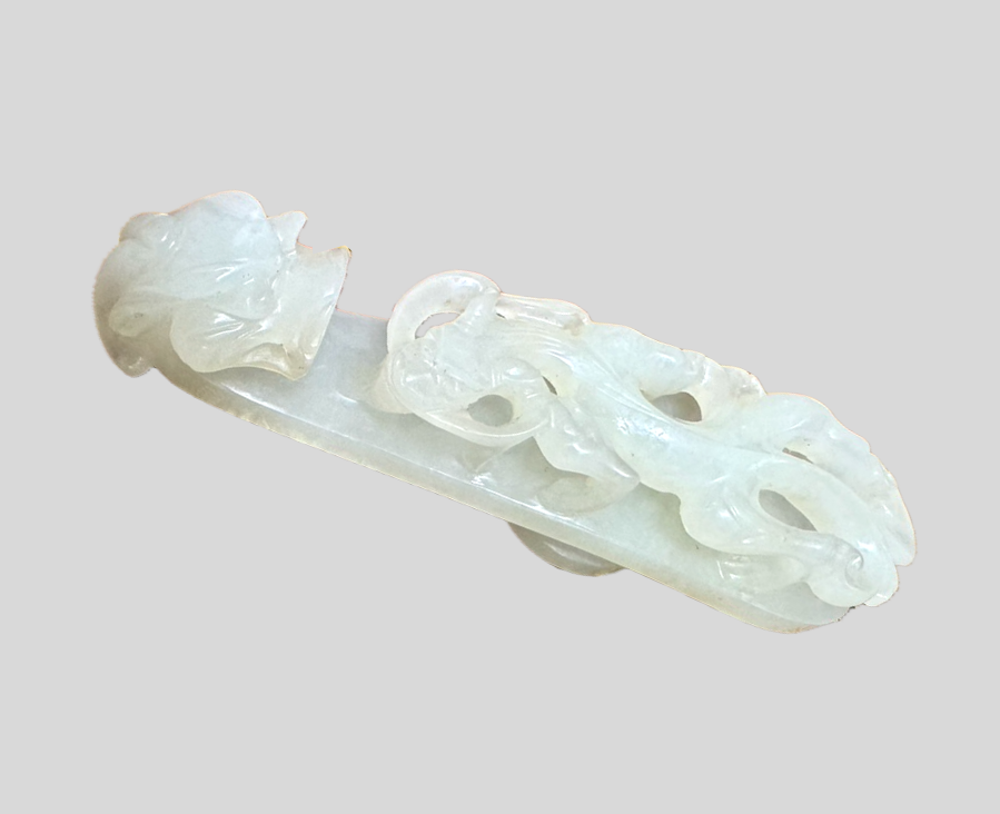 白玉製 龍図帯鉤（たいこう）