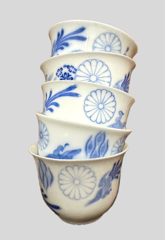 皇室御下賜品 菊紋章入 染付 鳳凰紋茶碗