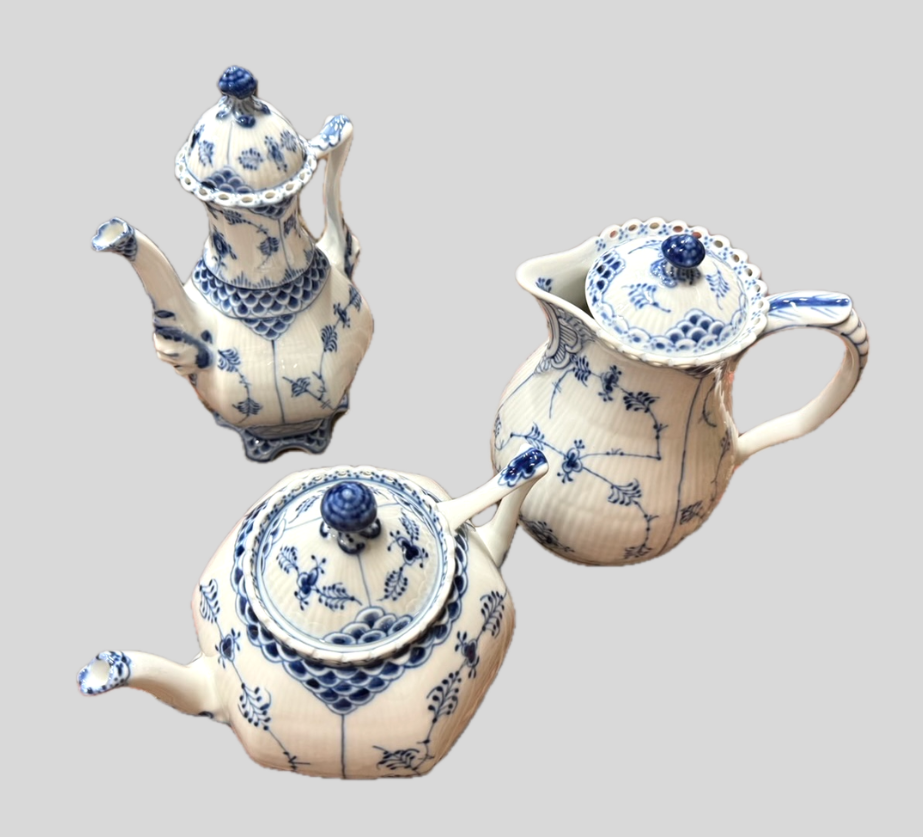 ロイヤル コペンハーゲン（Royal Copenhagen）ブルーフルーテッド フルレース ティーポット・コーヒーポット