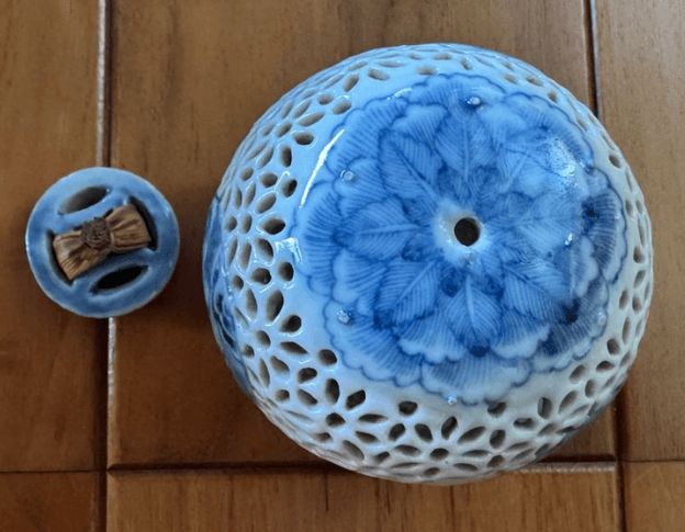 染付透かし振出