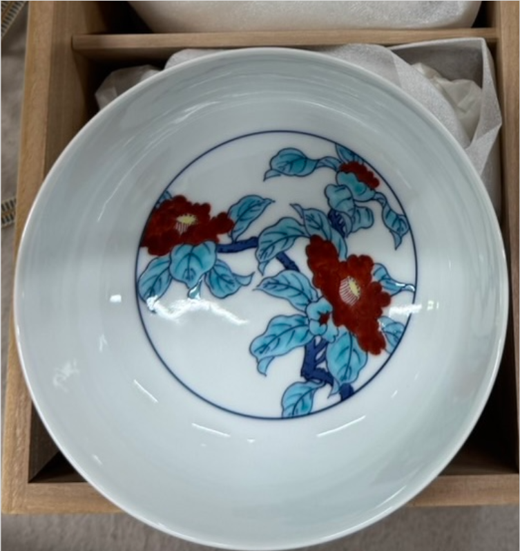 阪井茂治（さかい しげはる）色鍋島 牡丹図 小鉢