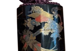 多才な色が使われた蒔絵の印籠