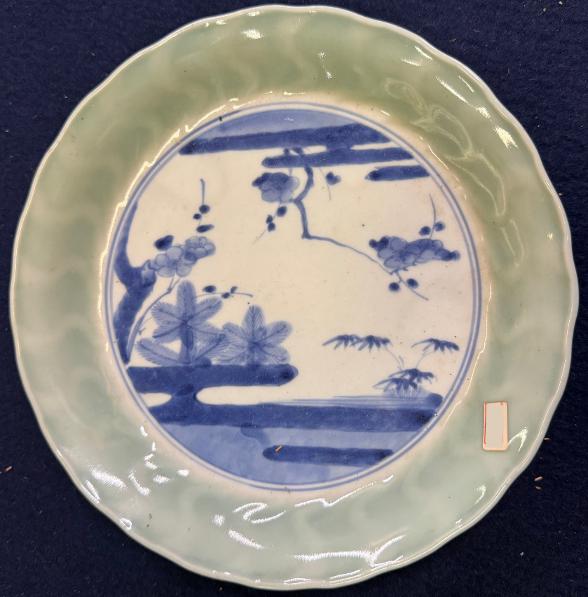 伊万里焼　古伊万里　染付　松竹梅文　皿　八客　V　R5169 伊万里焼 染付 松竹梅文皿 | 買取実績 | 骨董品買取専門の古美術永澤