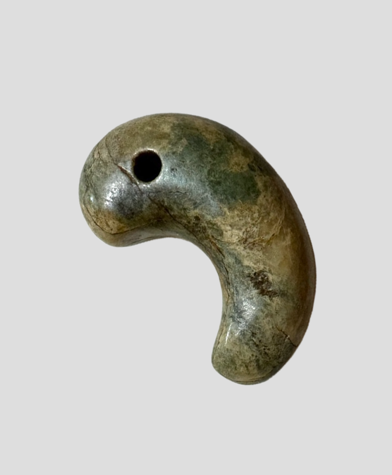 翡翠勾玉