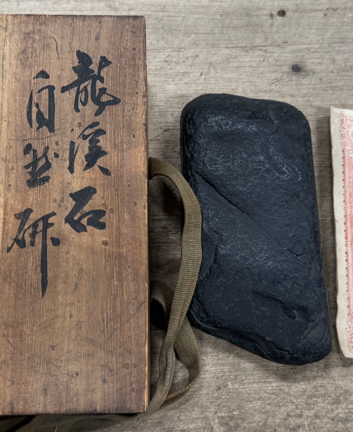 龍渓石