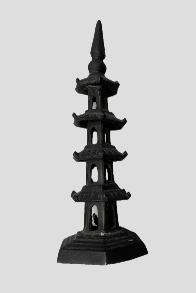 銅製仏塔
