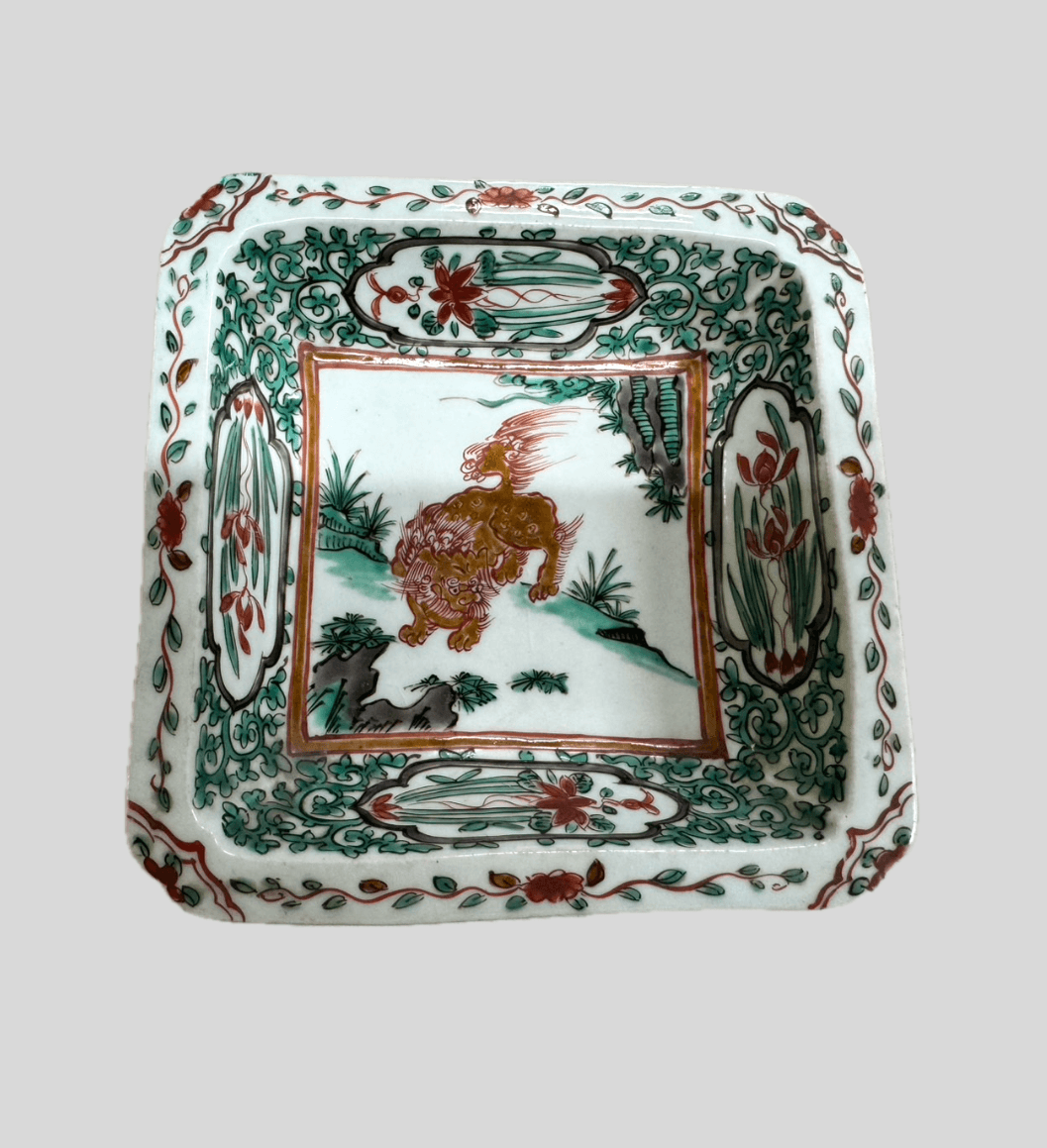 南京赤絵 獅子文 角皿