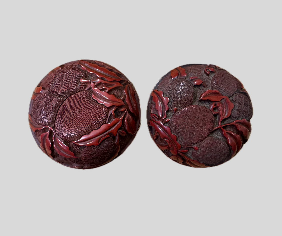堆朱茘枝文香合