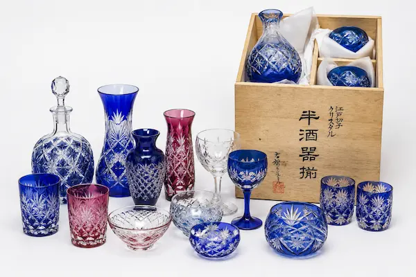 複数のガラス工芸品の一括査定