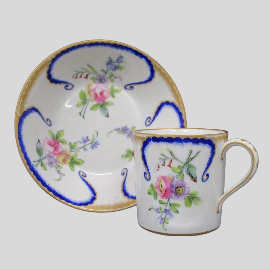 オールドセーブル（SEVRES）金彩 花文 デミタス カップ＆ソーサー