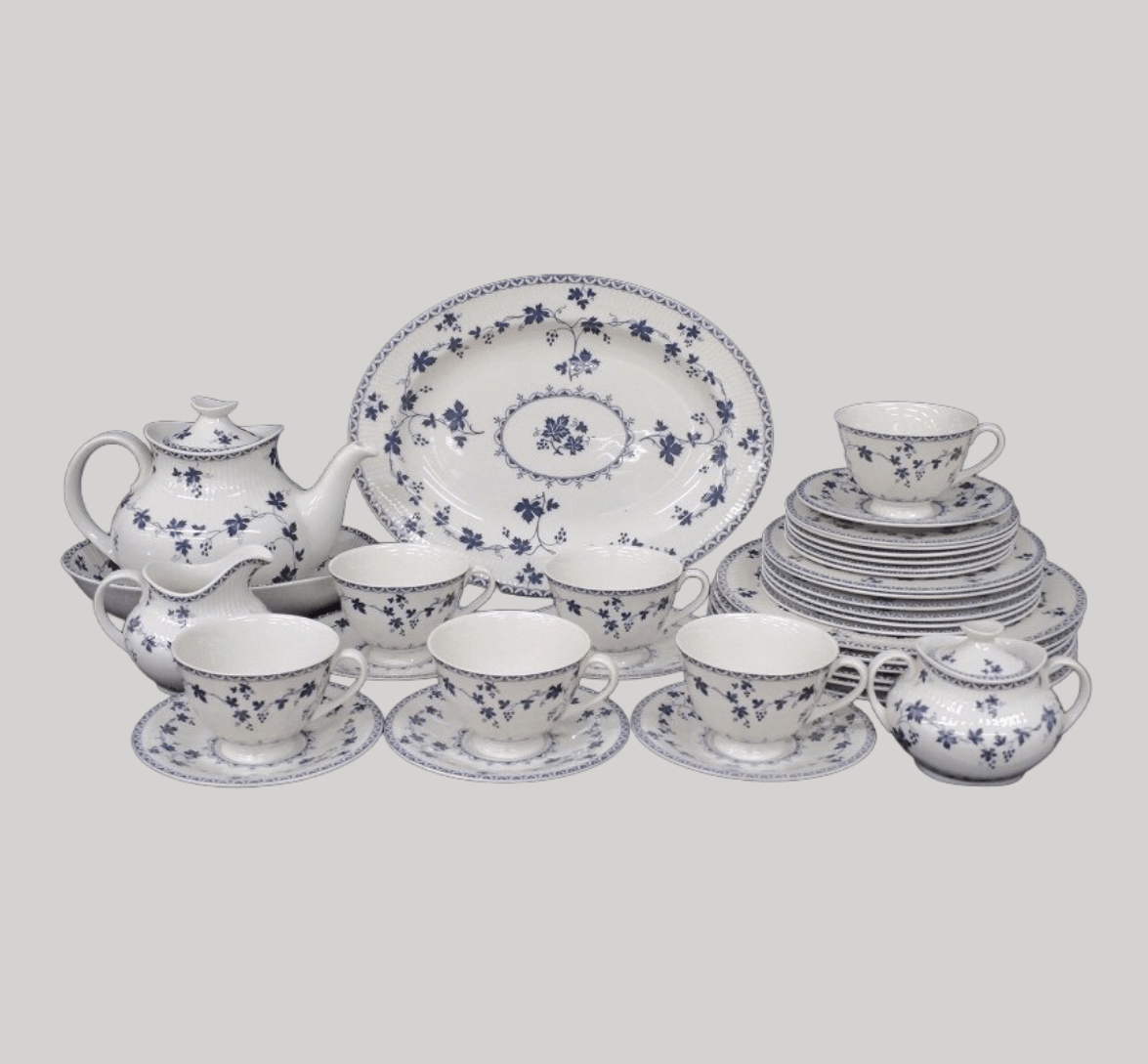 ロイヤルドルトン（Royal Doulton）ヨークタウン ティーセット