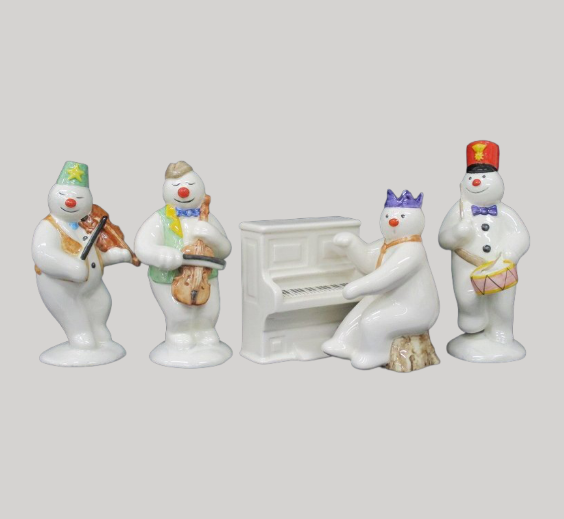 ロイヤルドルトン(Royal Doulton)スノーマン フィギュリン 4点セット