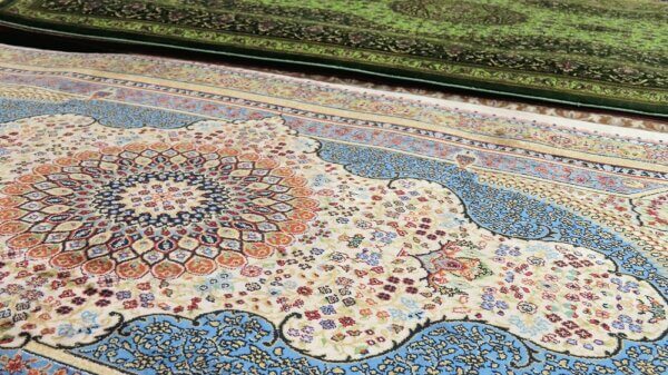 ペルシャ絨毯」世界最高級絨毯の魅力を再発見！その基本と歴史 | 骨董